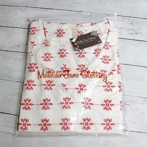 Matilda Jane Women's Size S Carolina White Red Eyelet Top V Neck - Picture 2 of 8
